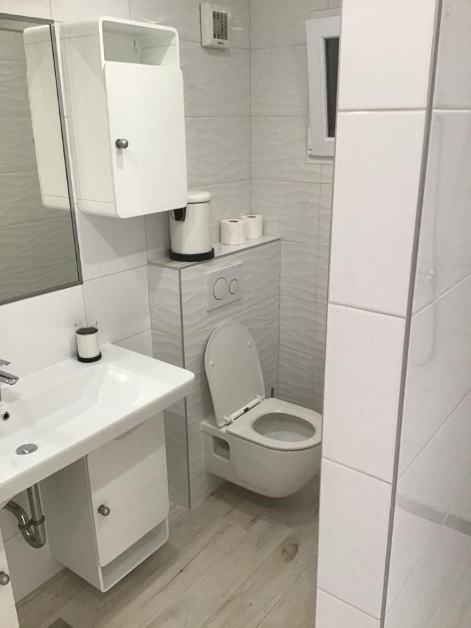 Apartments Tomato Novigrad  Bagian luar foto