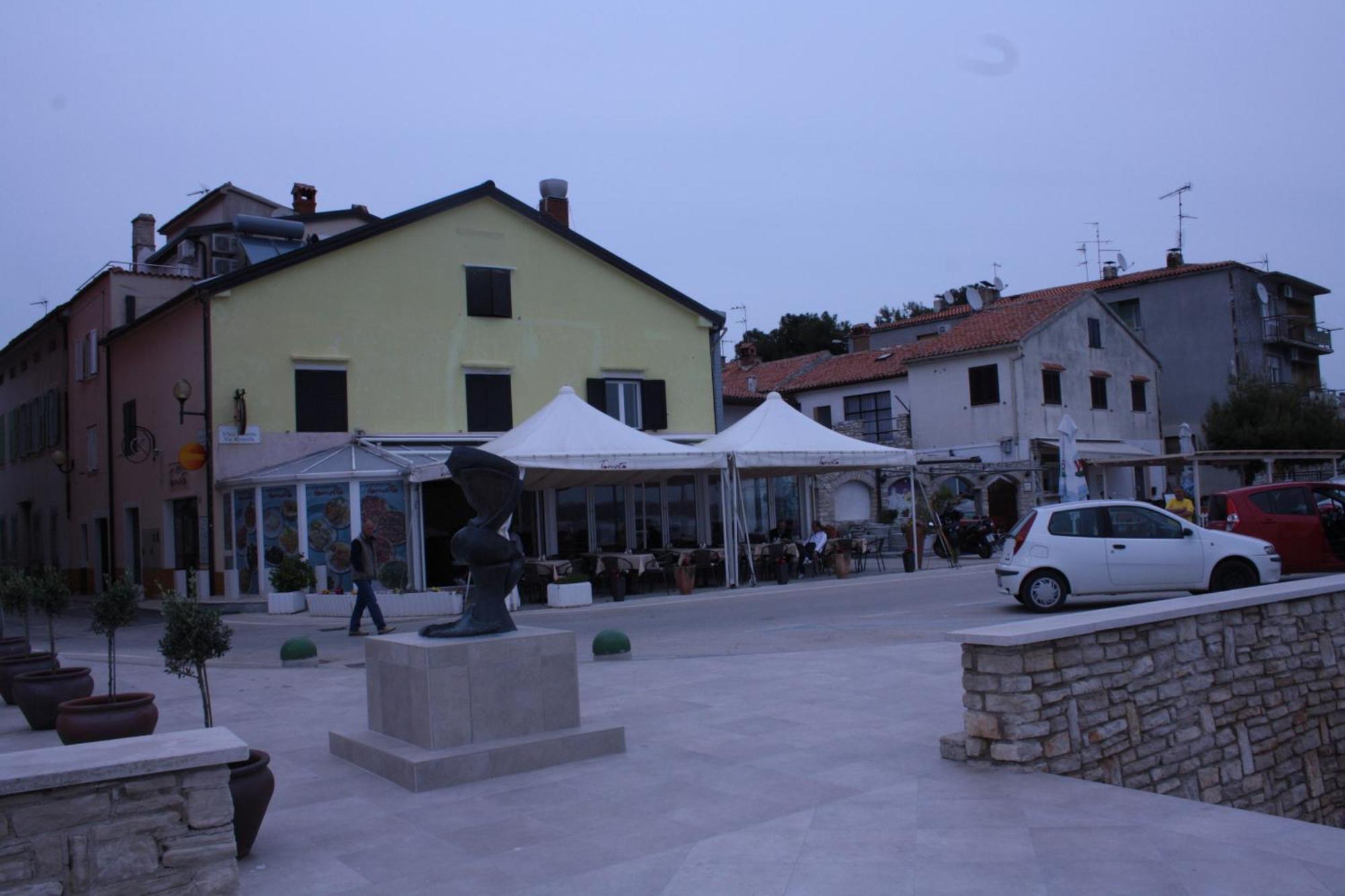 Apartments Tomato Novigrad  Bagian luar foto
